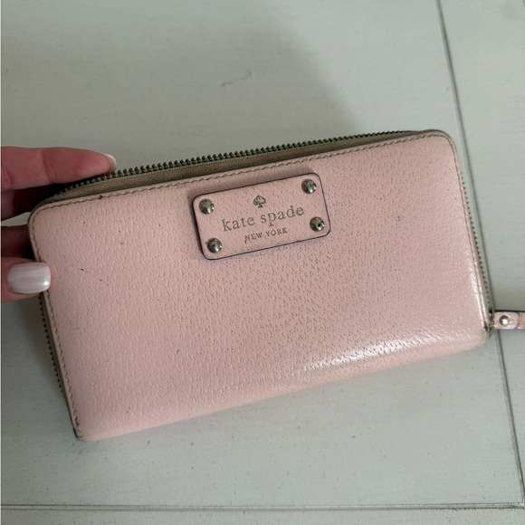 Kate Spade Pink Wallet - Picture 1 of 5
